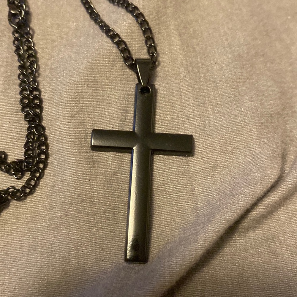 For men and women stainless steel black colored vintage cross pendant necklace